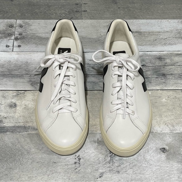 Veja Other - NEW.! VEJA MEN'S ESPLAR SNEAKER - EXTRA WHITE BLACK - SIZE - 7 .US/ 40 .EU $150